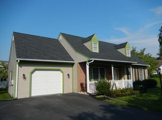 107 Lynette Cir, Willow Street, PA 17584