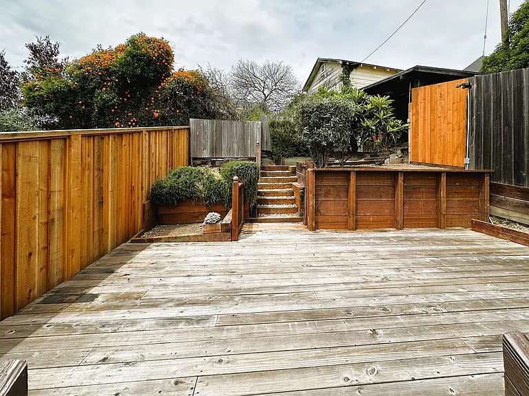 524 Western Ave — Photo 24