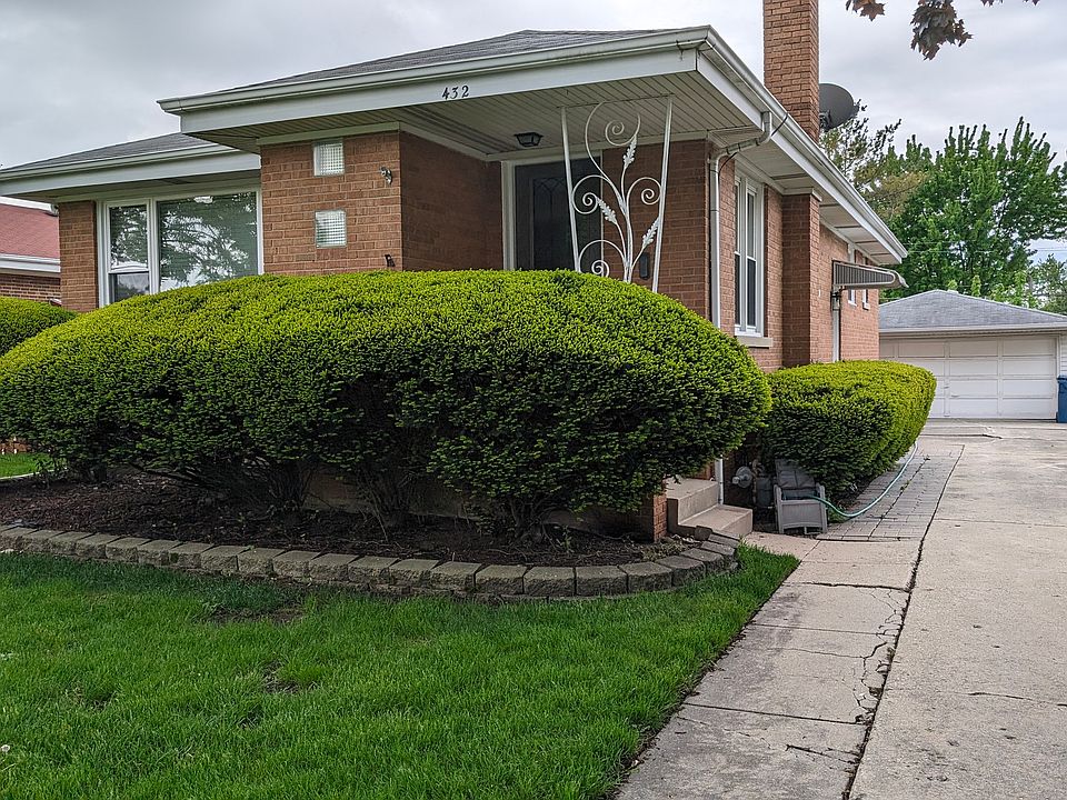 1st image of 432 E Butterfield Rd