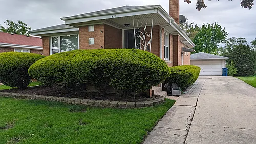 432 E Butterfield Rd Photo 1