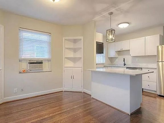 3rd image of 1256 Delta Ave #1