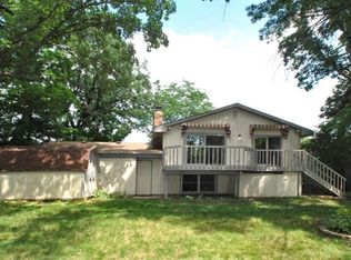 7201 Courtly Rd, Woodbury, MN 55125