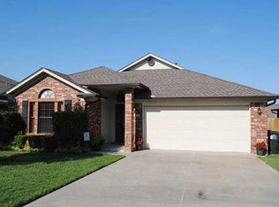 2012 Old Central Dr, Norman, OK 73071