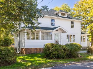 19 Cumberland St, Yarmouth, NS B5A 3K4