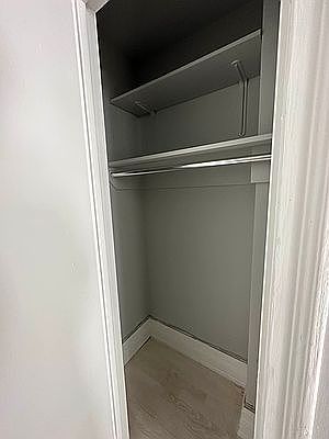 4th image of 240 W 73rd St APT 905