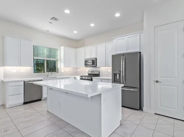 2496 N 149th Ln, Goodyear, AZ 85395