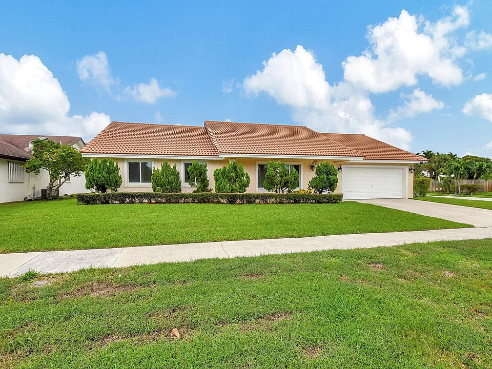 4471 Brandywine Dr