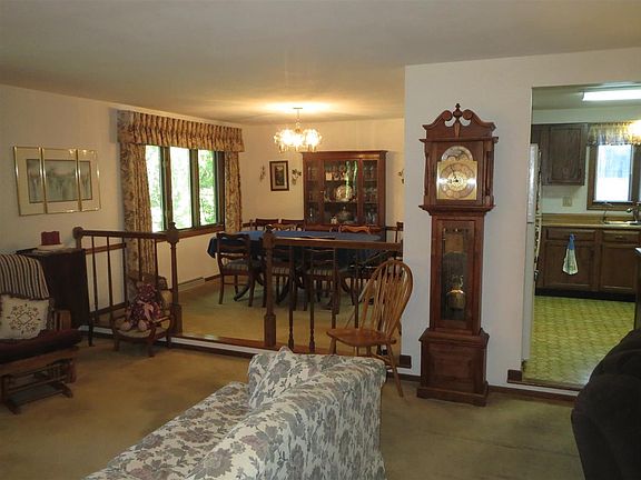 4th image of 5854 Roanoke Dr