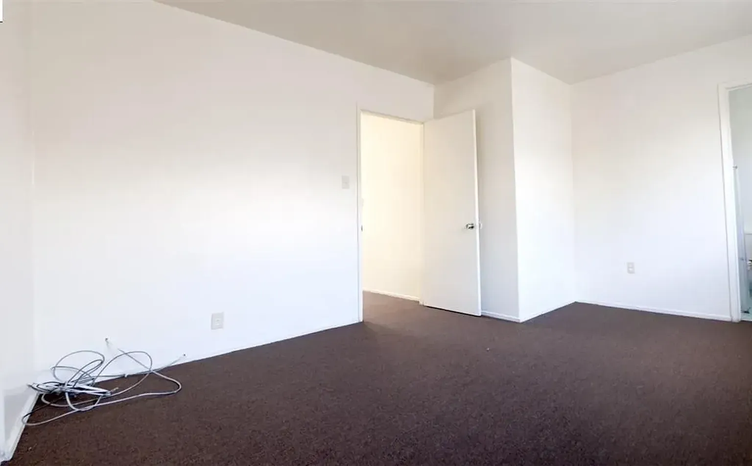 2811 NICOL — Photo 4