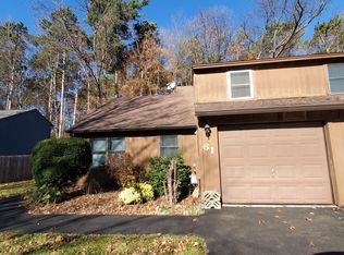 61 Arrow Wood Pl, Malta, NY 12020