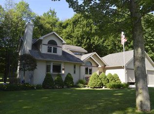 132 Questview Dr, Houghton Lake, MI 48629