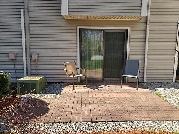2nd image of 4 Thayer Pond Dr #18
