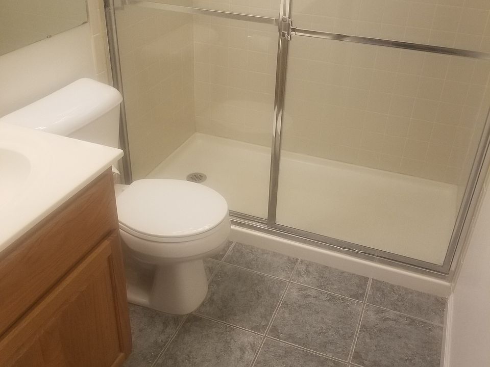 1st image of 207-1 E Monclay Ct #207