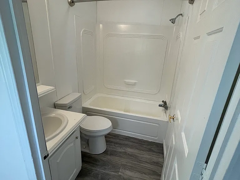 255 Cold Springs Rd — Photo 8