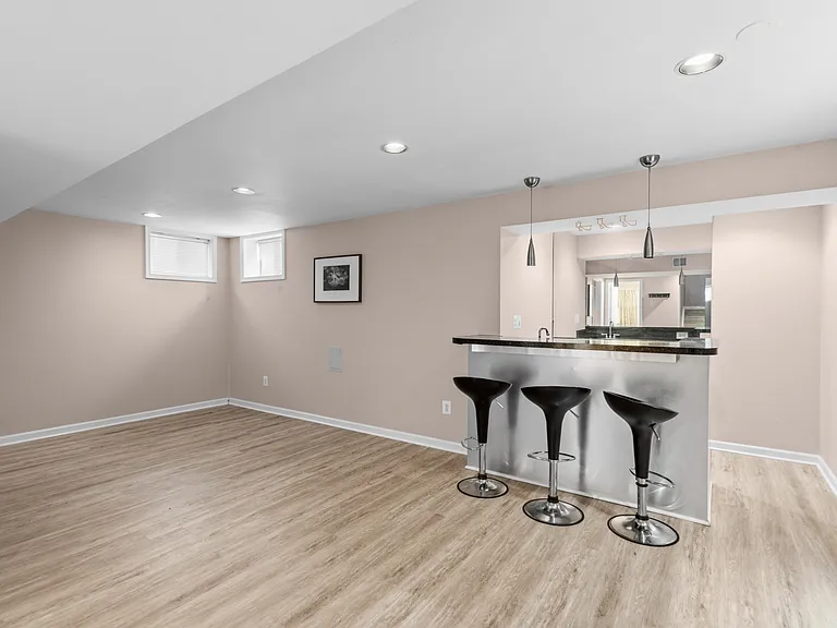 7707 White Willow Ct — Photo 32