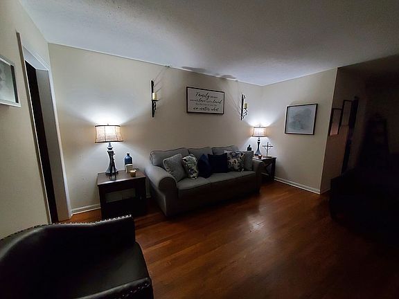 2nd image of 8363 Cedarcrest Dr E