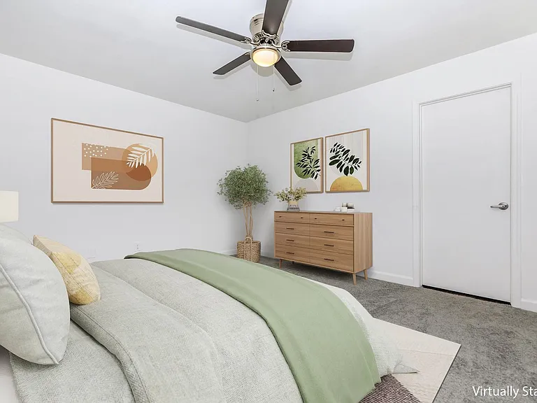 Palisade Park Aparments — Photo 34