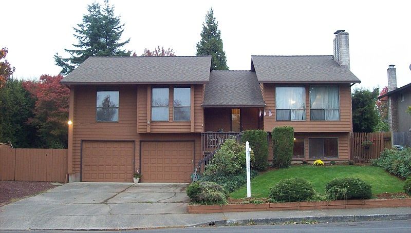 1st image of 484 NE 16th Ave