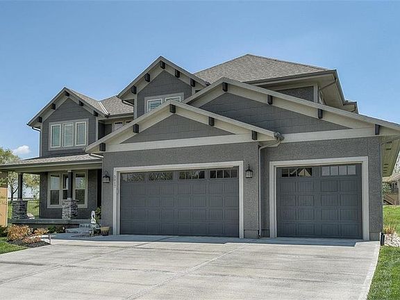 3rd image of 5017 Meadow Height Dr
