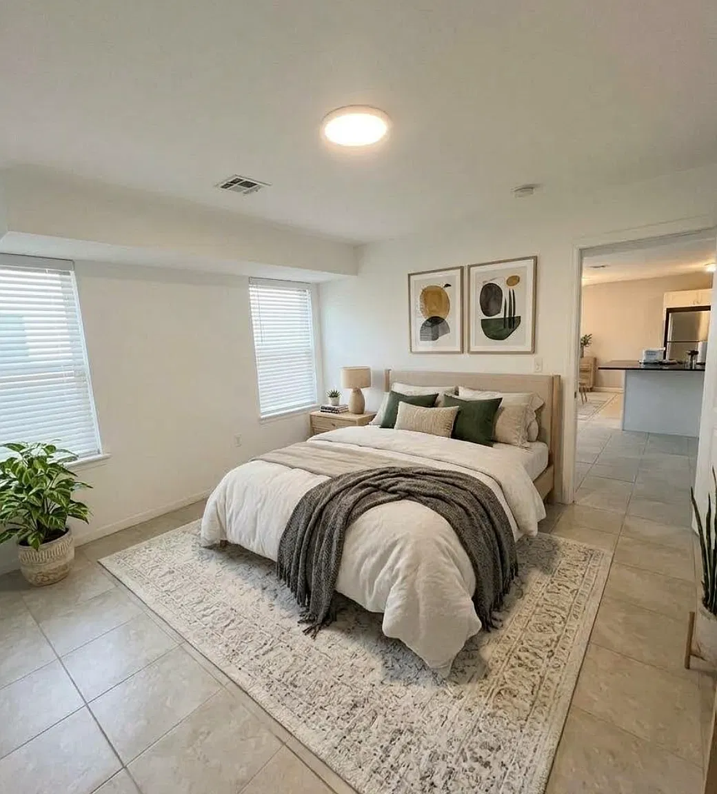 1 bed, 700 sqft, $1,950 — Photo 2