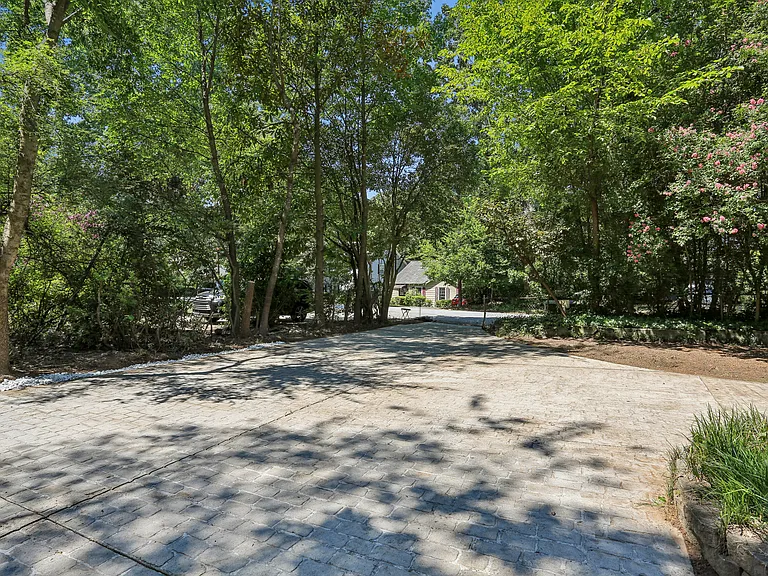 1003 Glenwood Ave SE — Photo 34