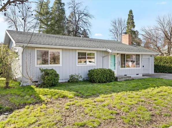 416 Willamette Ave, Medford, OR 97504