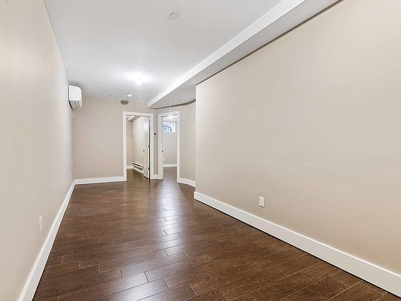 5th image of 5 Lexington Ave #A