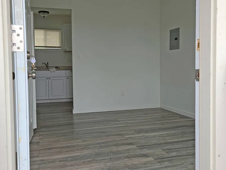 1161 Benicia Rd #C5 — Photo 3