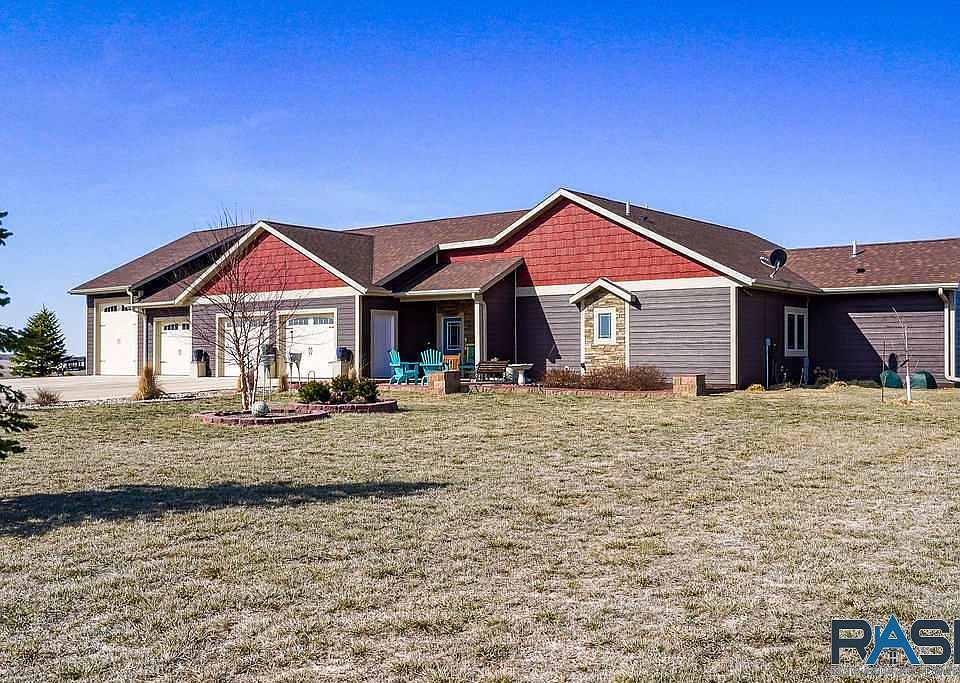 26177 Sunset Bluff Dr, Canistota, SD 57012 Zillow