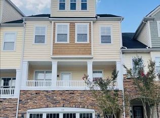 110 Inlet Point Dr, Fort Mill, SC 29708