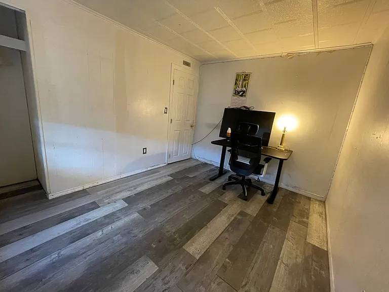 23011 Watergate Cir #R2 — Photo 11
