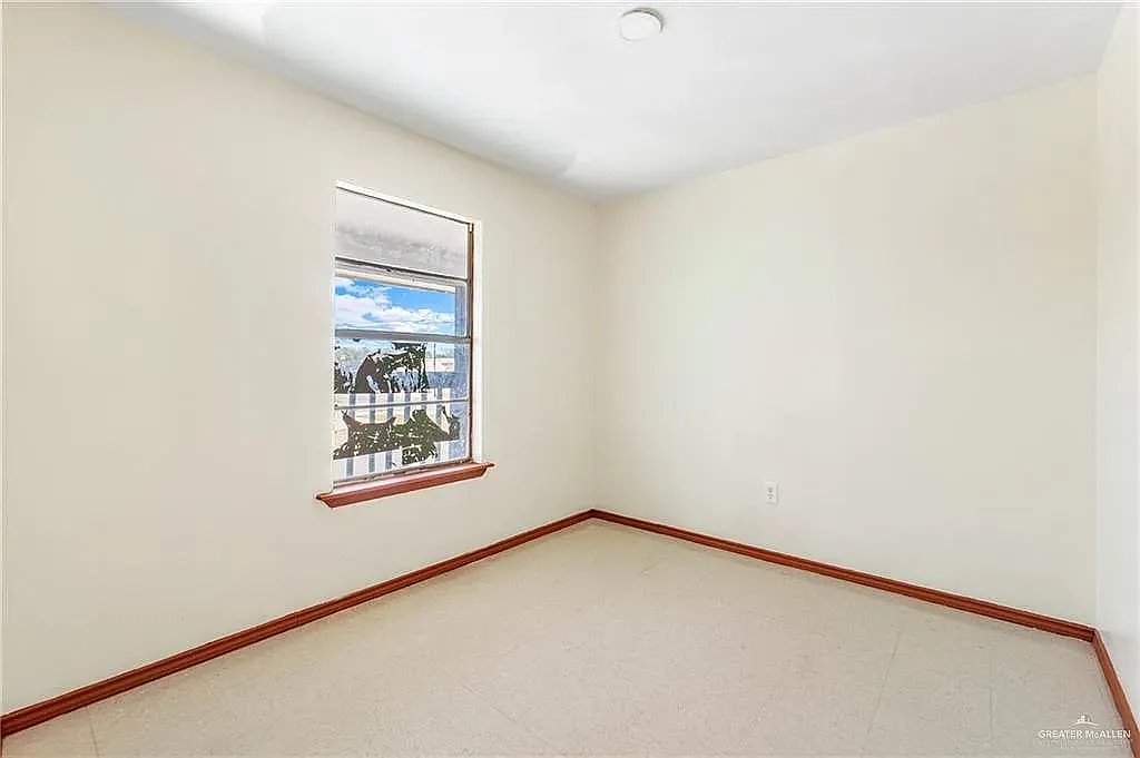2 bed, $575 — Photo 3