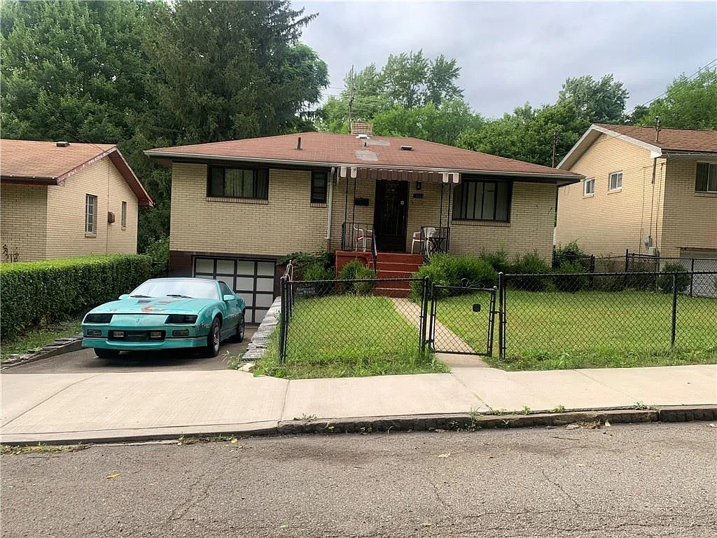 316 Chester Ave photo 1
