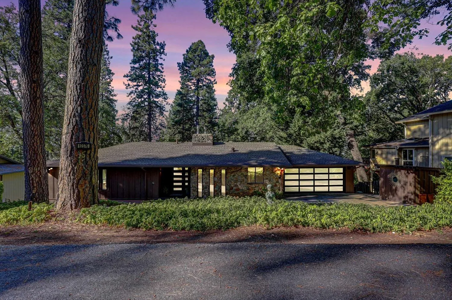 12376 Gayle Ln photo 1