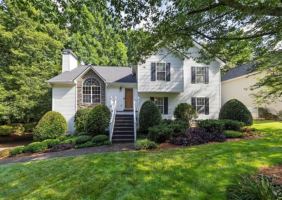 1st image of 237 Serenoa Dr