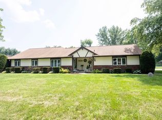 5179 W Blue Bell Dr, New Palestine, IN 46163