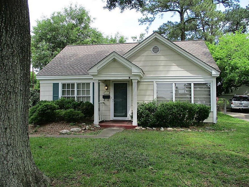 1st image of 1526 Sue Barnett Dr