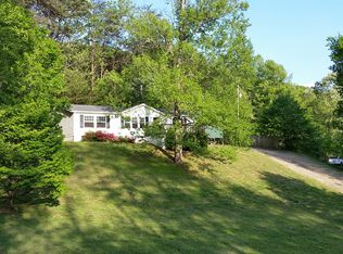 34 Holly Ridge Rd, Candler, NC 28715