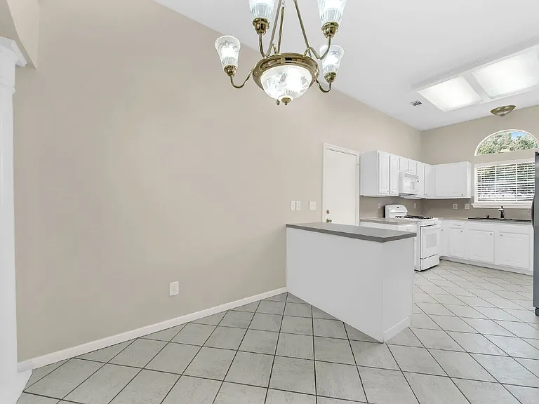 7063 Gentle Breeze Dr — Photo 7