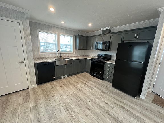 2nd image of 7751 Kirkwood #81