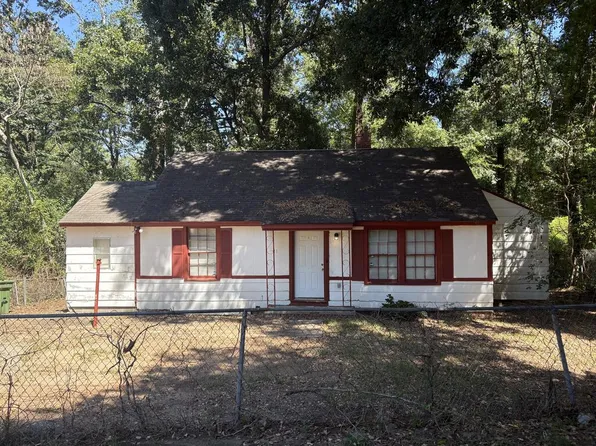11 Cantrell Dr, Columbus, GA 31903
