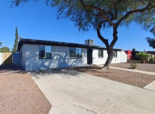 4033 E Holladay St, Tucson, AZ 85706