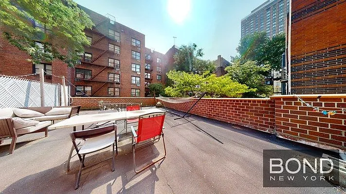 Rented by Bond New York | media 1