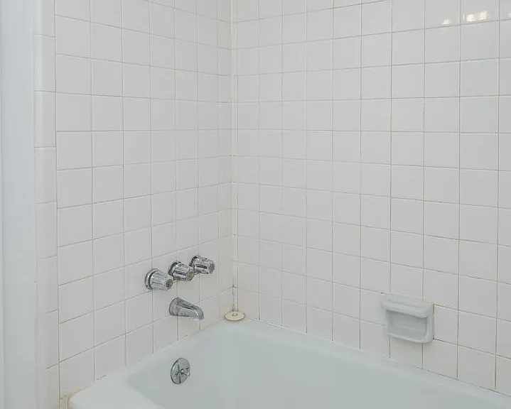 Dana Apartments — Photo 33