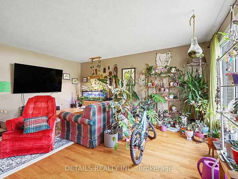 816 Willow Ave — Photo 3