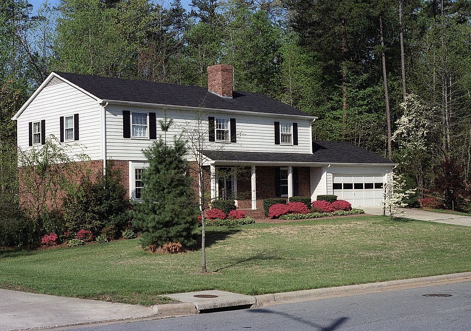 1217 Yorkshire Drive