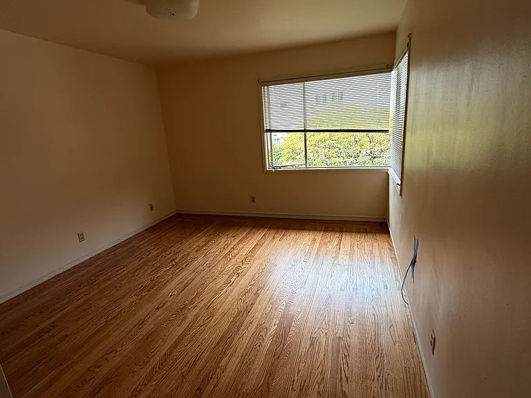 1715 Spruce St #10 — Photo 5