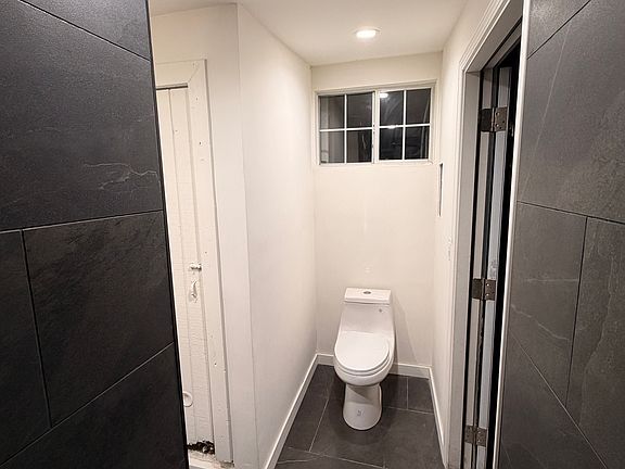 5th image of 15619 S Saint Andrews Pl