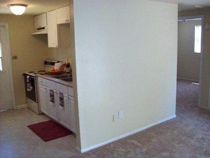 2nd image of 3109 W Santiago St