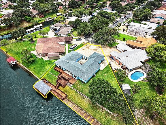 5th image of 3306 Bali Dr